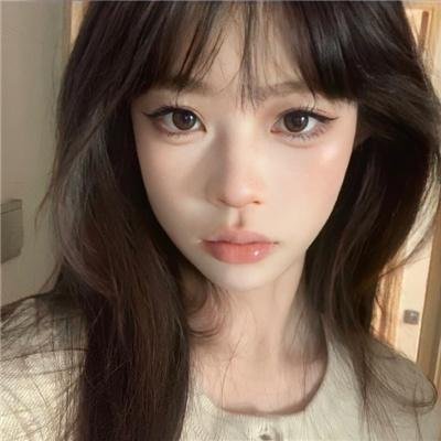 她来自台北